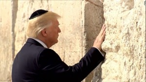 trump-western-wall-jerusalem-cnn[1]